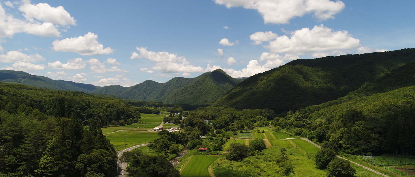 天栄村の山々の風景写真
